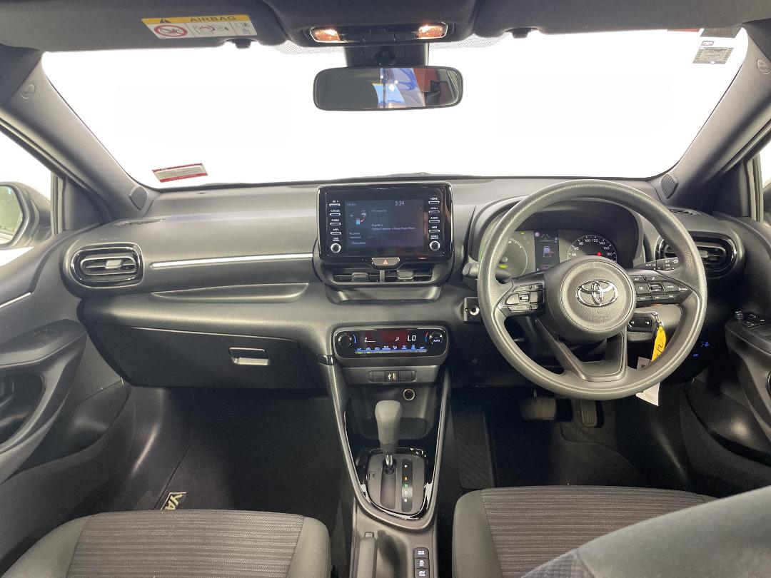 Photo '17' of Toyota Yaris