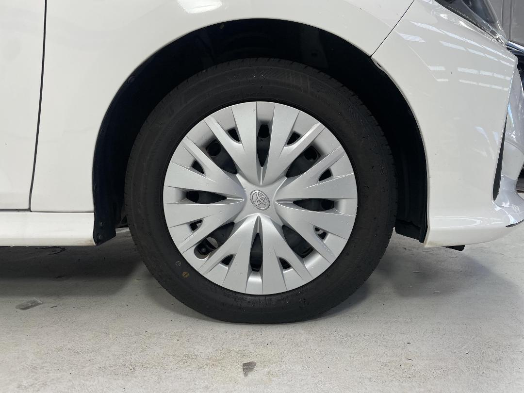 Photo '9' of Toyota Yaris