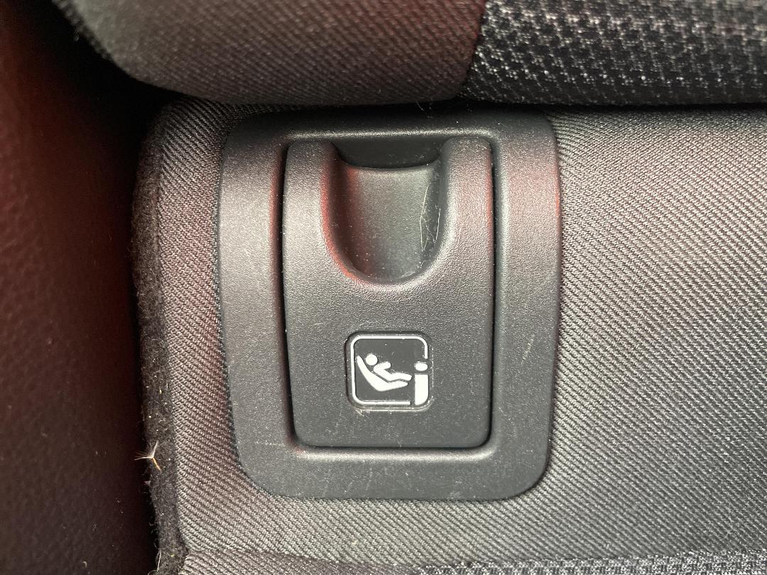 Photo '23' of Toyota Yaris