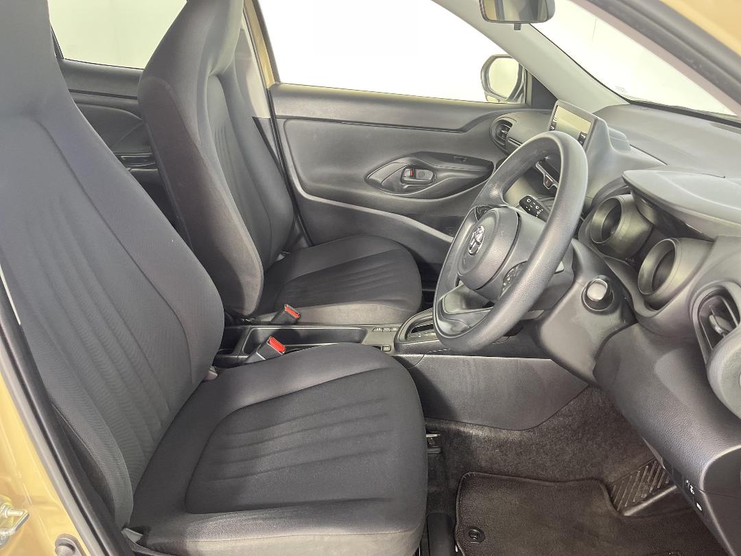 Photo '16' of Toyota Yaris Photo '16' of Toyota Yaris