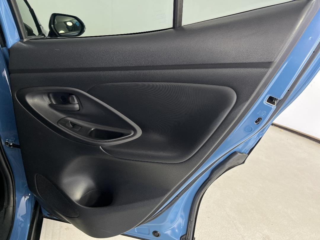 Photo '19' of Toyota Yaris Photo '19' of Toyota Yaris