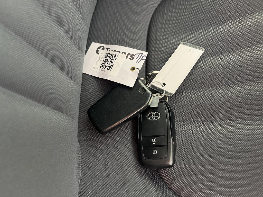 Photo '22' of Toyota Yaris Photo '22' of Toyota Yaris