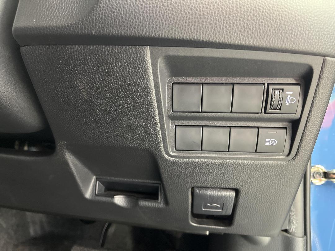 Photo '24' of Toyota Yaris Photo '24' of Toyota Yaris