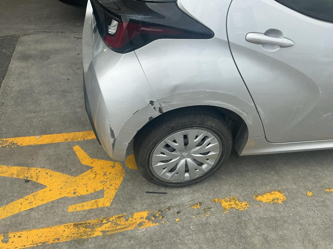 Photo '13' of Toyota Yaris GX