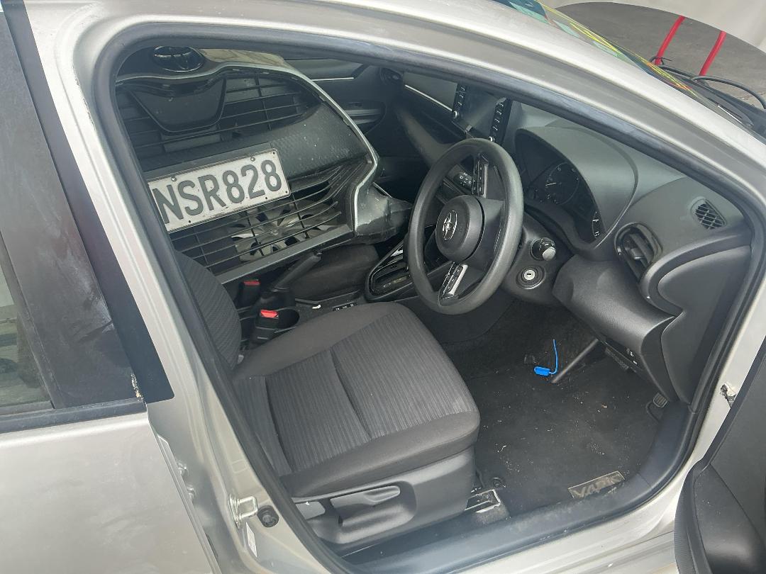 Photo '18' of Toyota Yaris GX