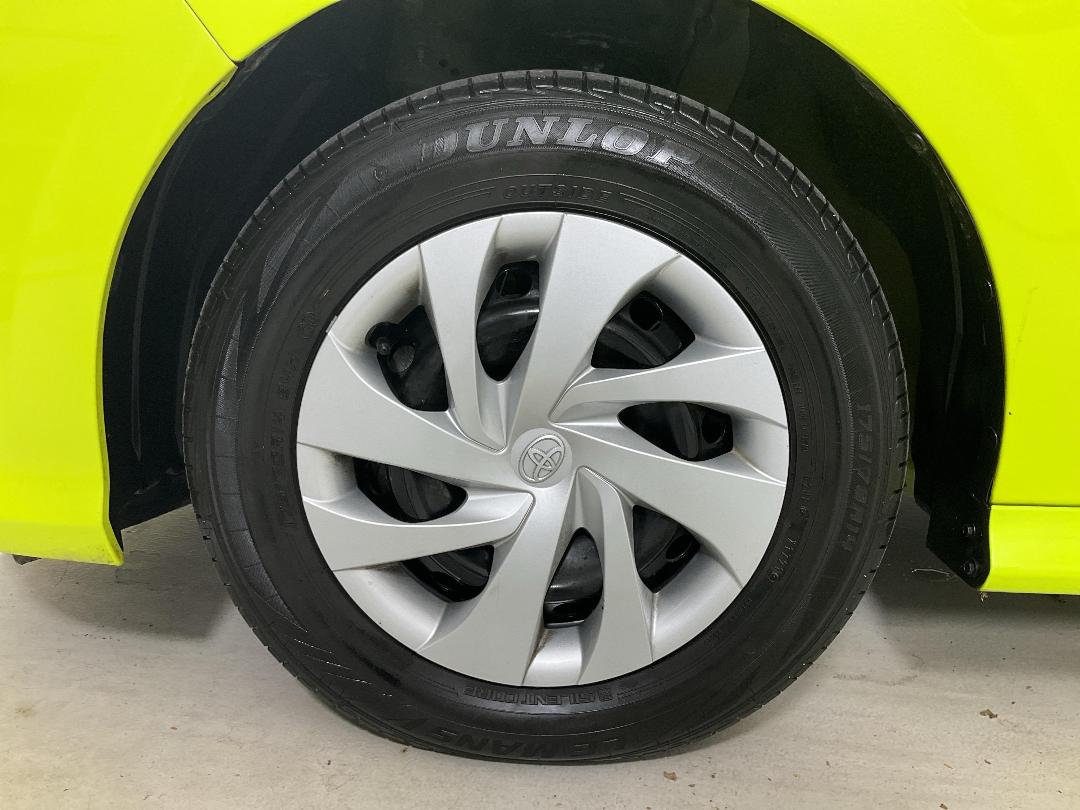 Photo '10' of Toyota Yaris