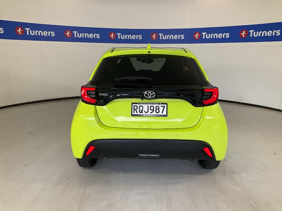 Photo '6' of Toyota Yaris