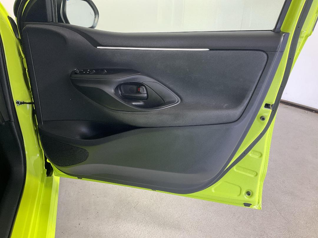 Photo '15' of Toyota Yaris