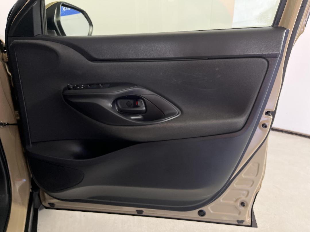 Photo '15' of Toyota Yaris Cross