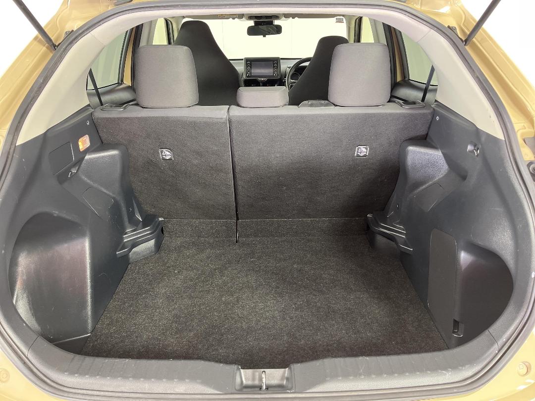 Photo '14' of Toyota Yaris Cross