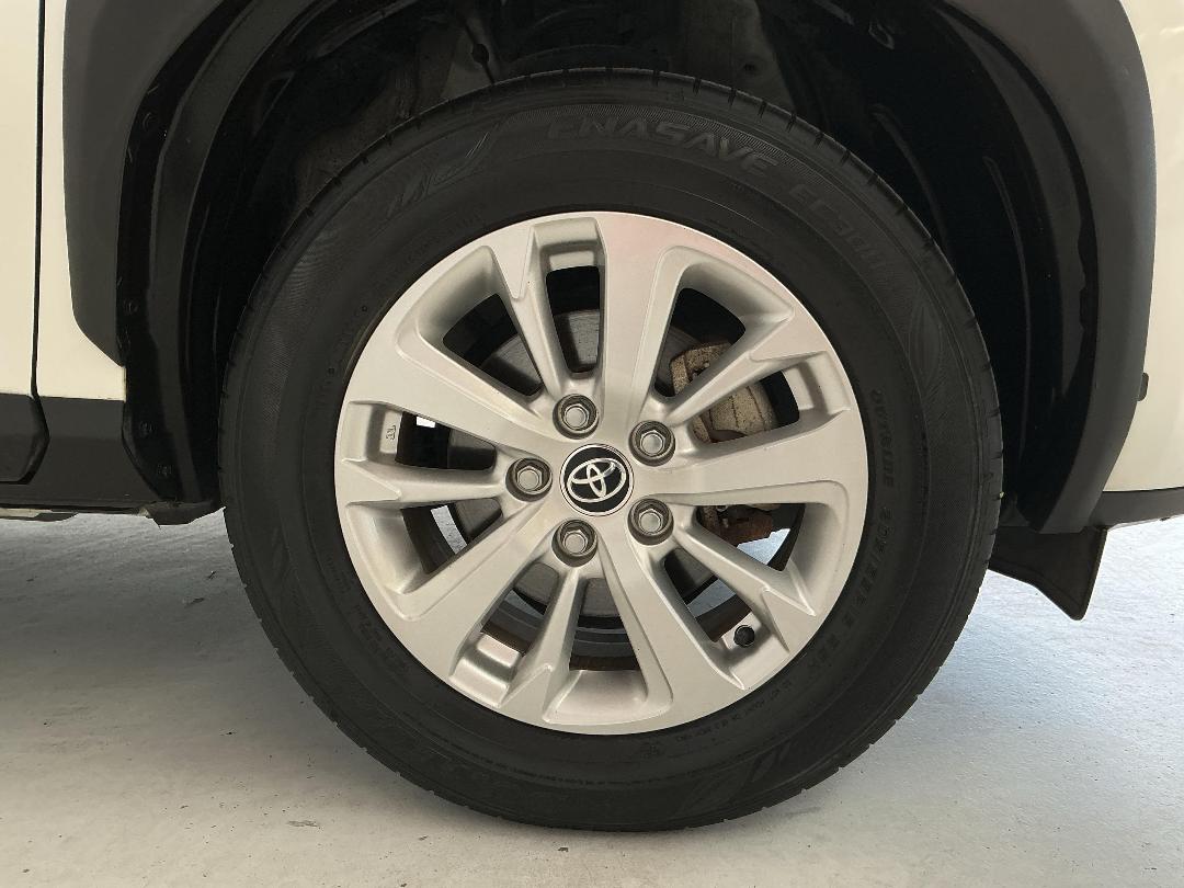 Photo '9' of Toyota Yaris Cross