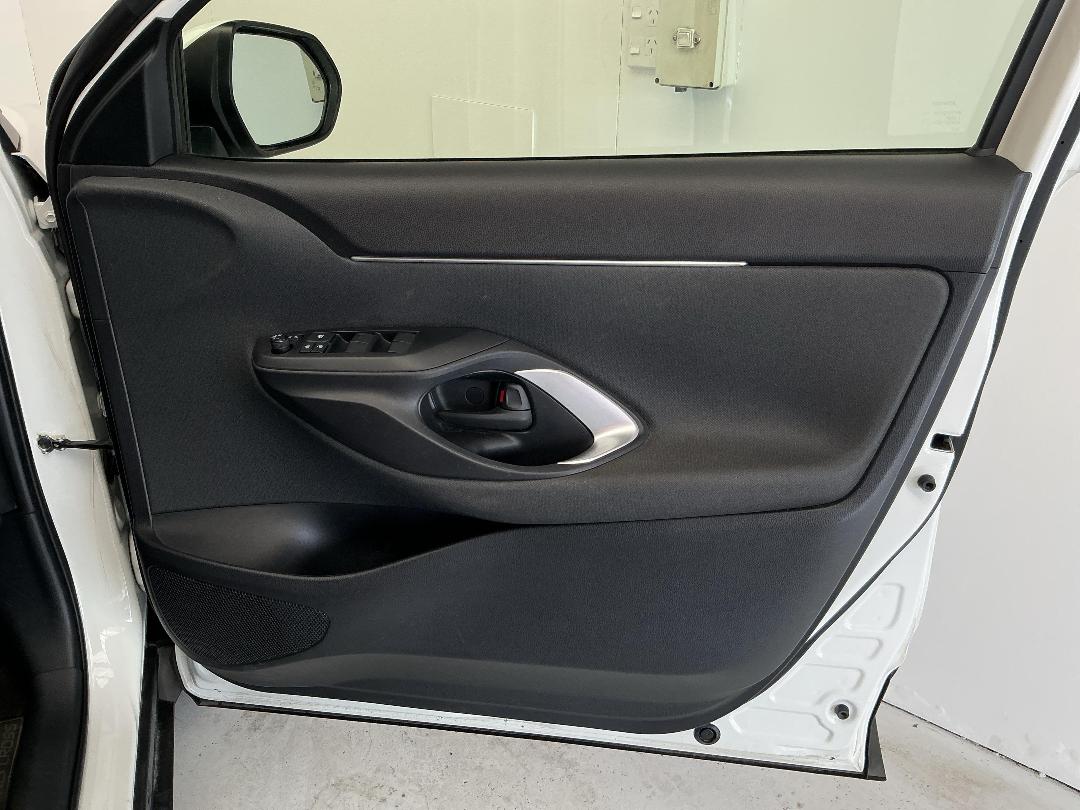 Photo '15' of Toyota Yaris Cross