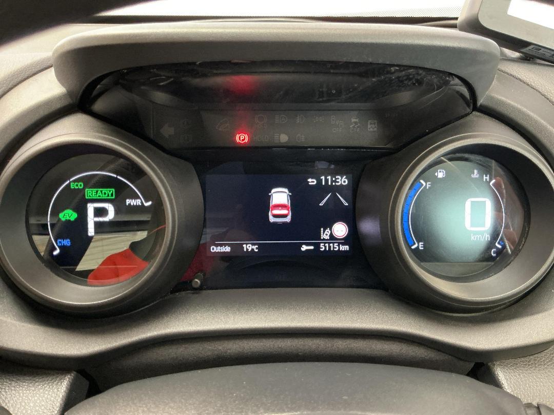 Photo '21' of Toyota Yaris Cross