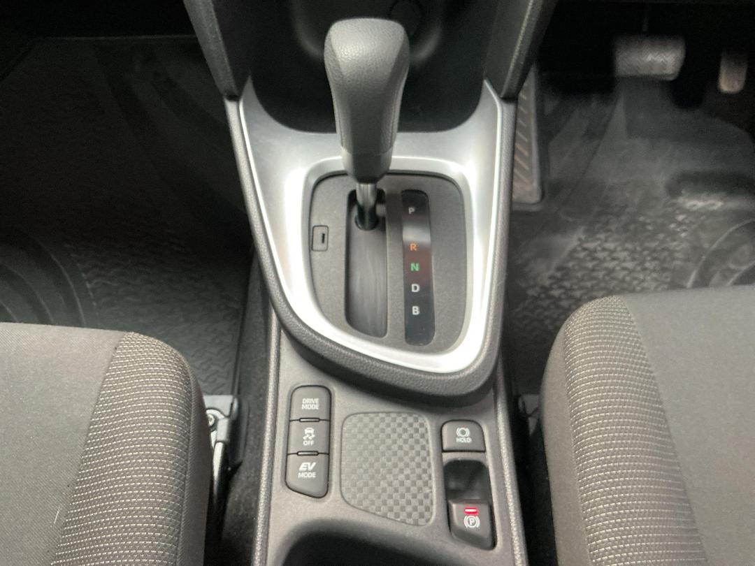 Photo '23' of Toyota Yaris Cross