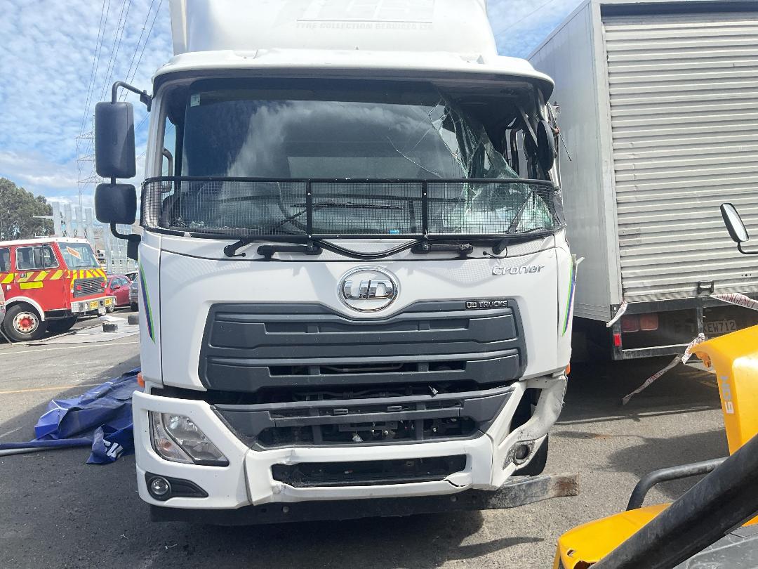 Photo '12' of UD Trucks PK18280 CRONER Curtainsider Photo '12' of UD Trucks PK18280 CRONER Curtainsider