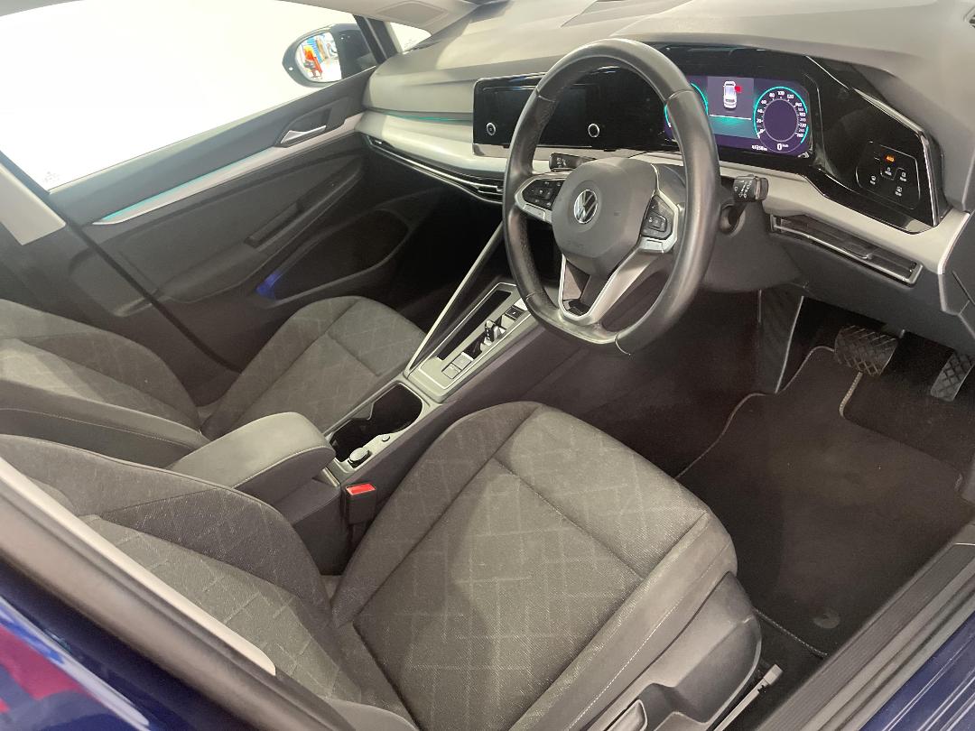 Photo '16' of Volkswagen Golf