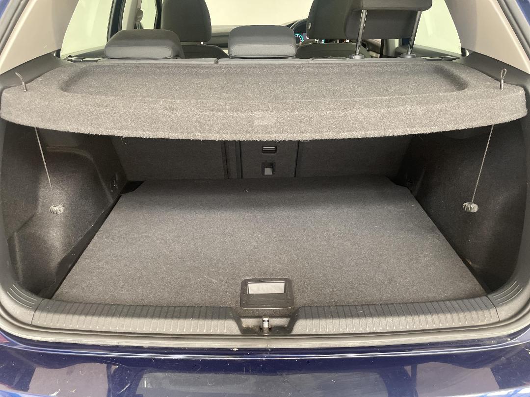 Photo '14' of Volkswagen Golf