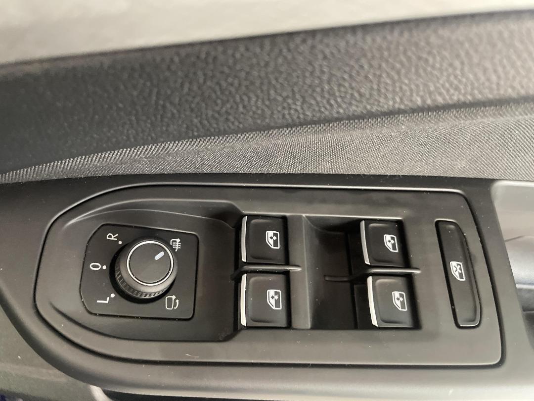 Photo '23' of Volkswagen Golf