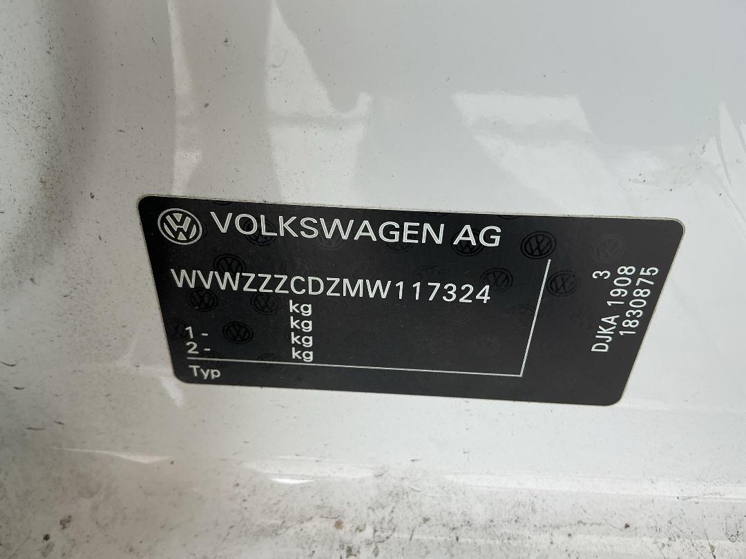 Photo '8' of Volkswagen Golf TSI R-Line Photo '8' of Volkswagen Golf TSI R-Line