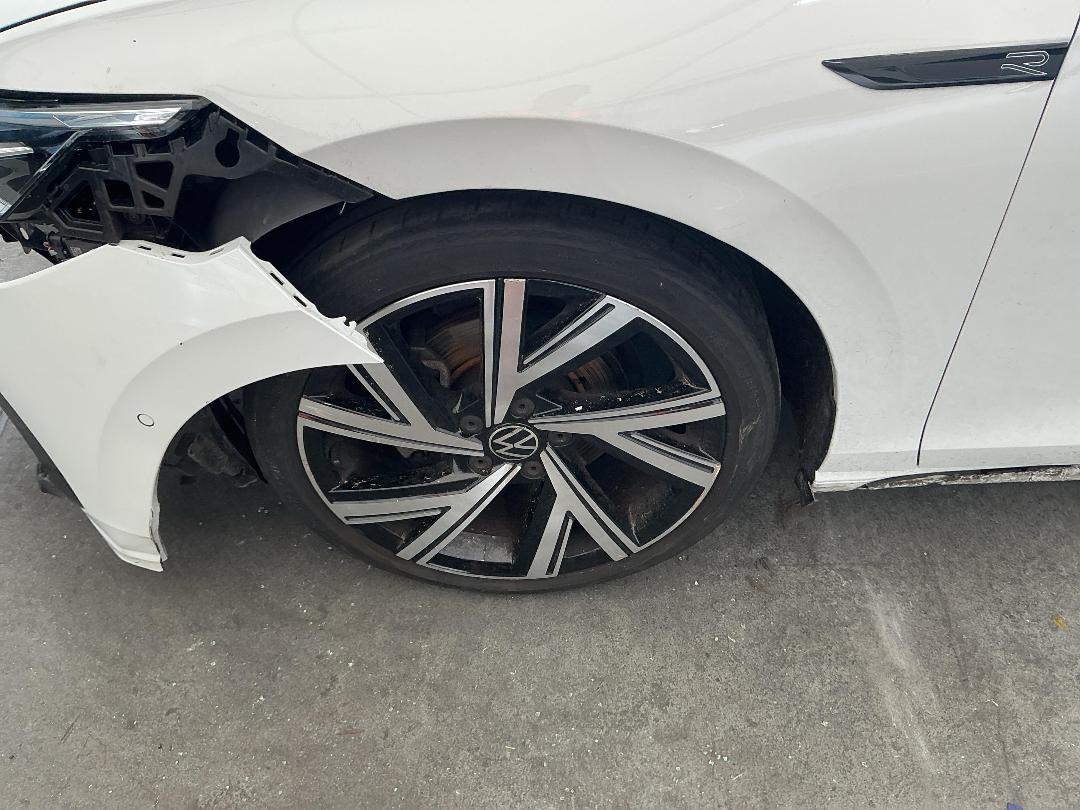 Photo '18' of Volkswagen Golf TSI R-Line Photo '18' of Volkswagen Golf TSI R-Line