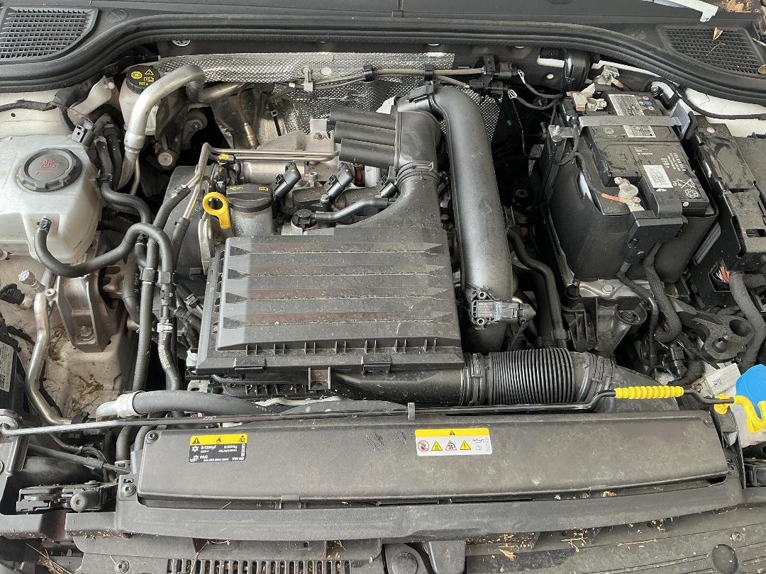 Photo '16' of Volkswagen Golf TSI R-Line Photo '16' of Volkswagen Golf TSI R-Line