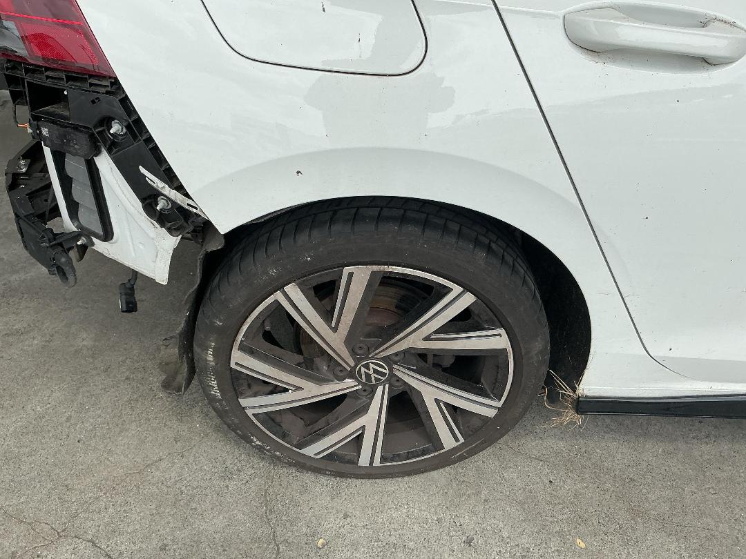 Photo '20' of Volkswagen Golf TSI R-Line Photo '20' of Volkswagen Golf TSI R-Line