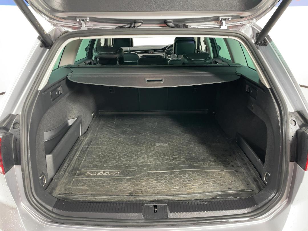 Photo '14' of Volkswagen Passat