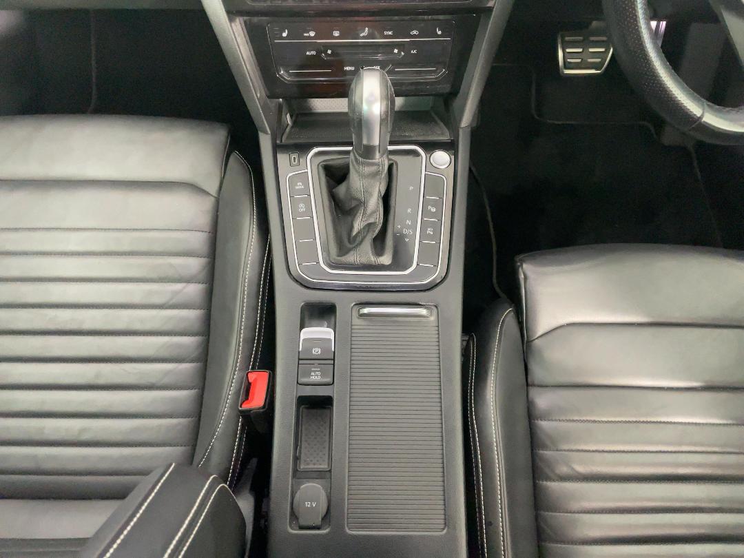 Photo '18' of Volkswagen Passat