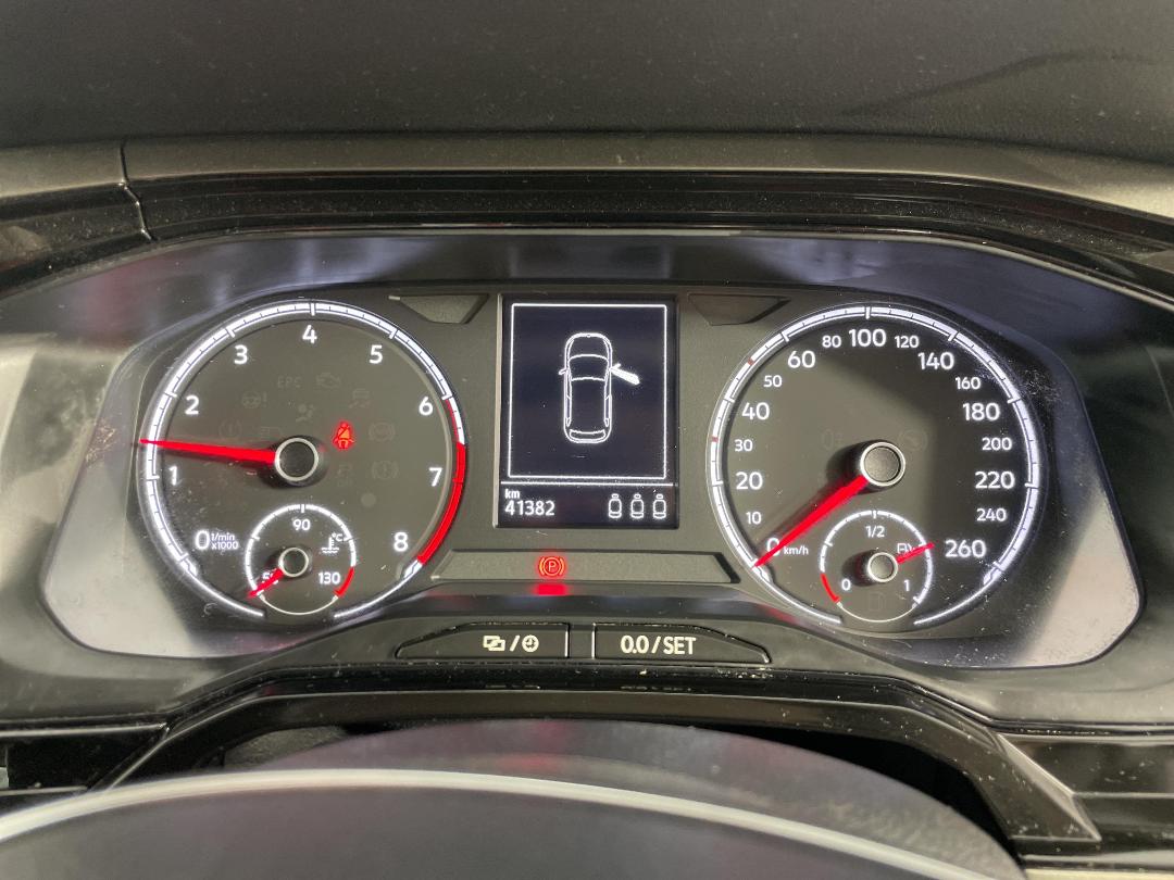 Photo '21' of Volkswagen Polo