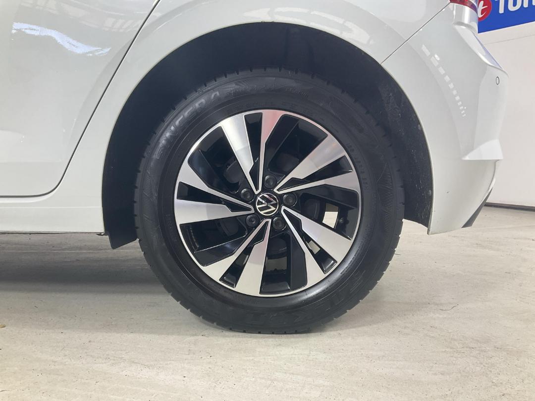 Photo '11' of Volkswagen Polo