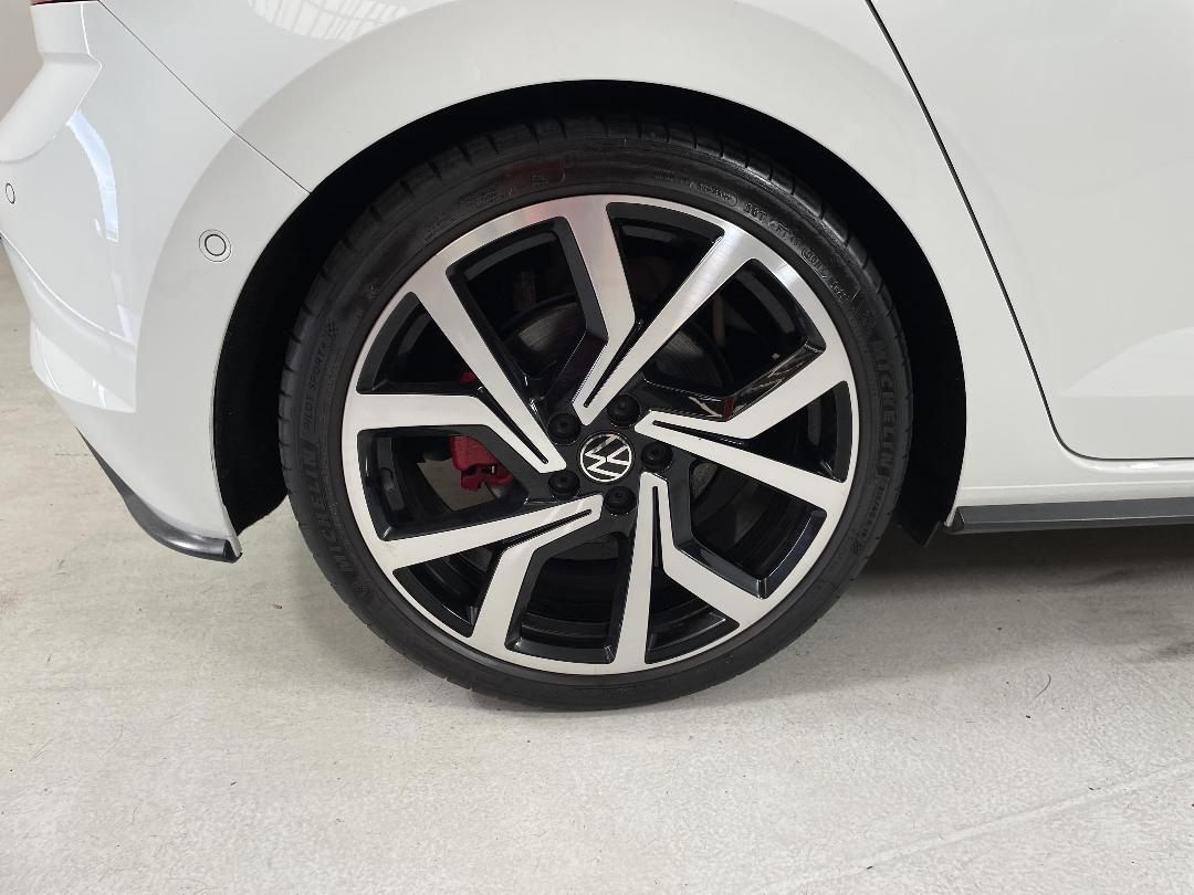 Photo '12' of Volkswagen Polo