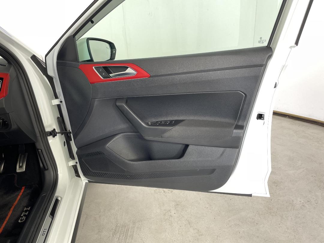 Photo '15' of Volkswagen Polo