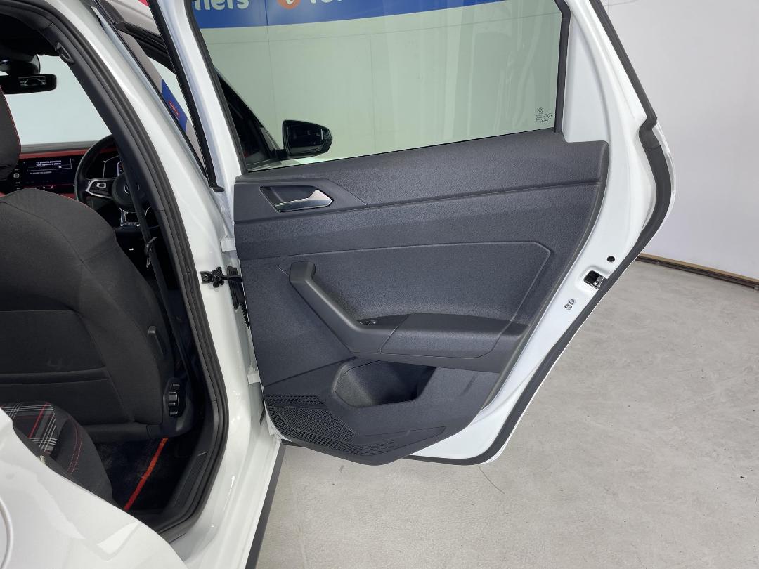 Photo '19' of Volkswagen Polo