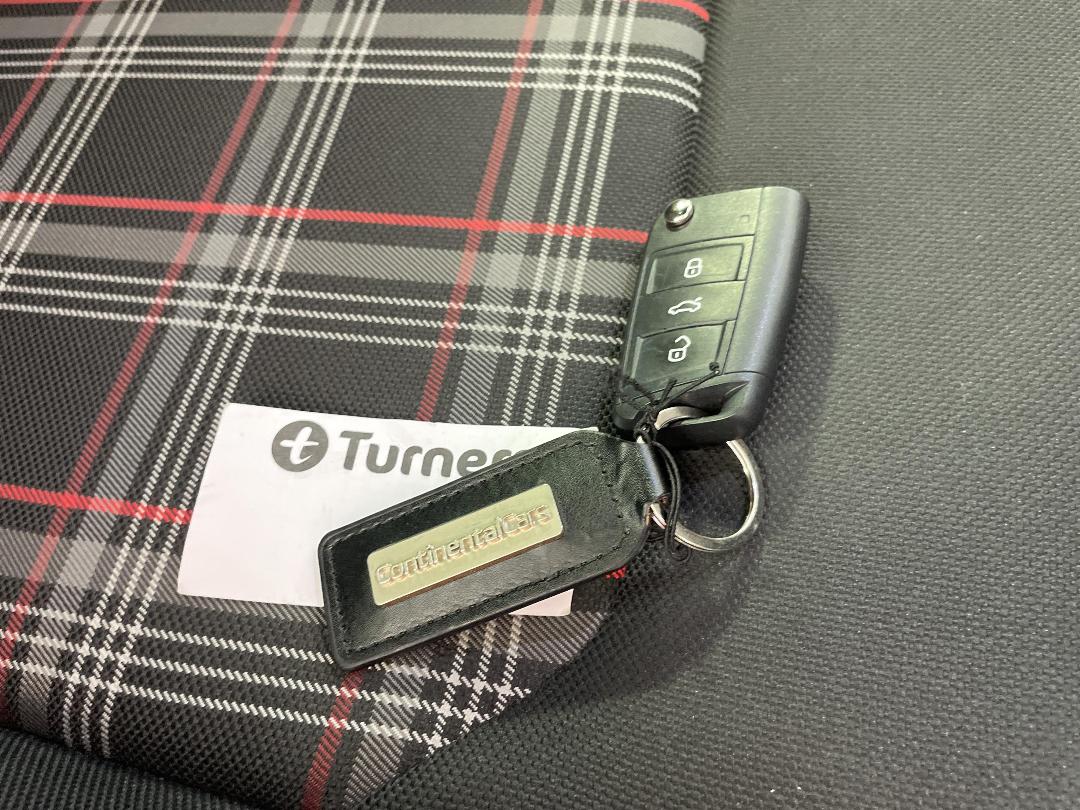 Photo '22' of Volkswagen Polo