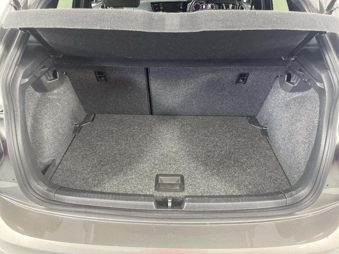 Photo '14' of Volkswagen Polo