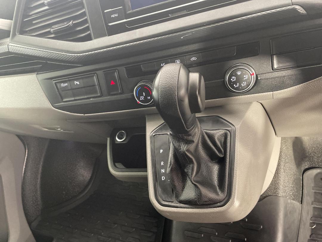 Photo '18' of Volkswagen T6