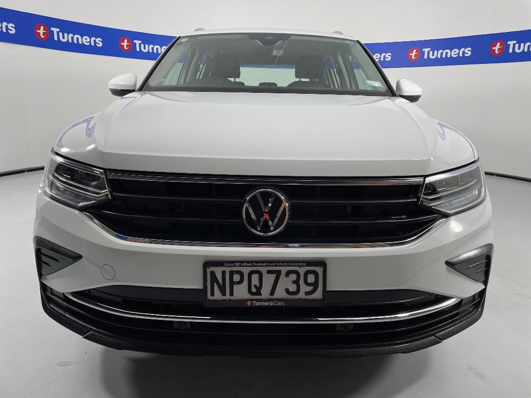 Photo '2' of Volkswagen Tiguan Photo '2' of Volkswagen Tiguan