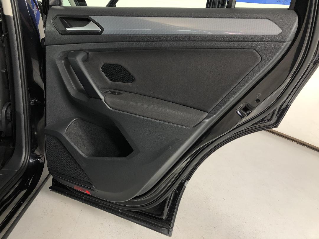 Photo '19' of Volkswagen Tiguan