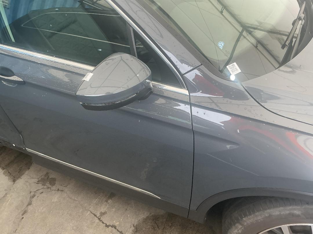 Photo '3' of Volkswagen Tiguan TSI Life 2WD Photo '3' of Volkswagen Tiguan TSI Life 2WD