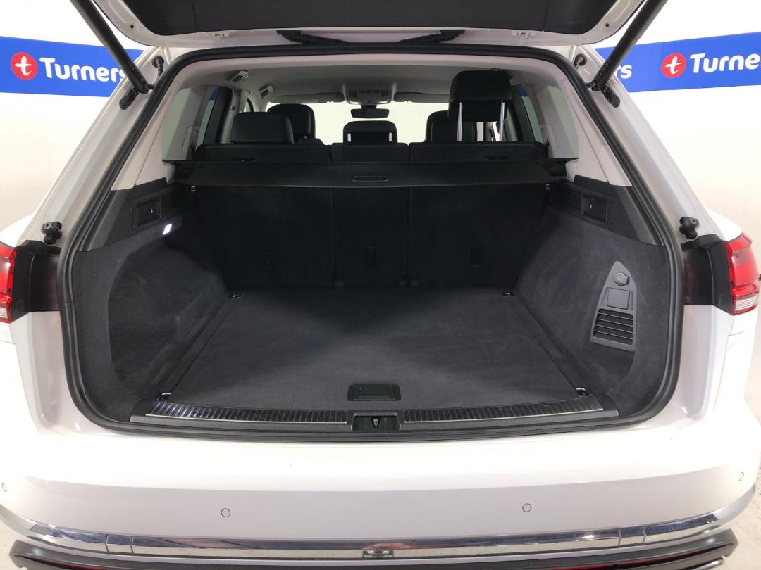 Photo '14' of Volkswagen Touareg