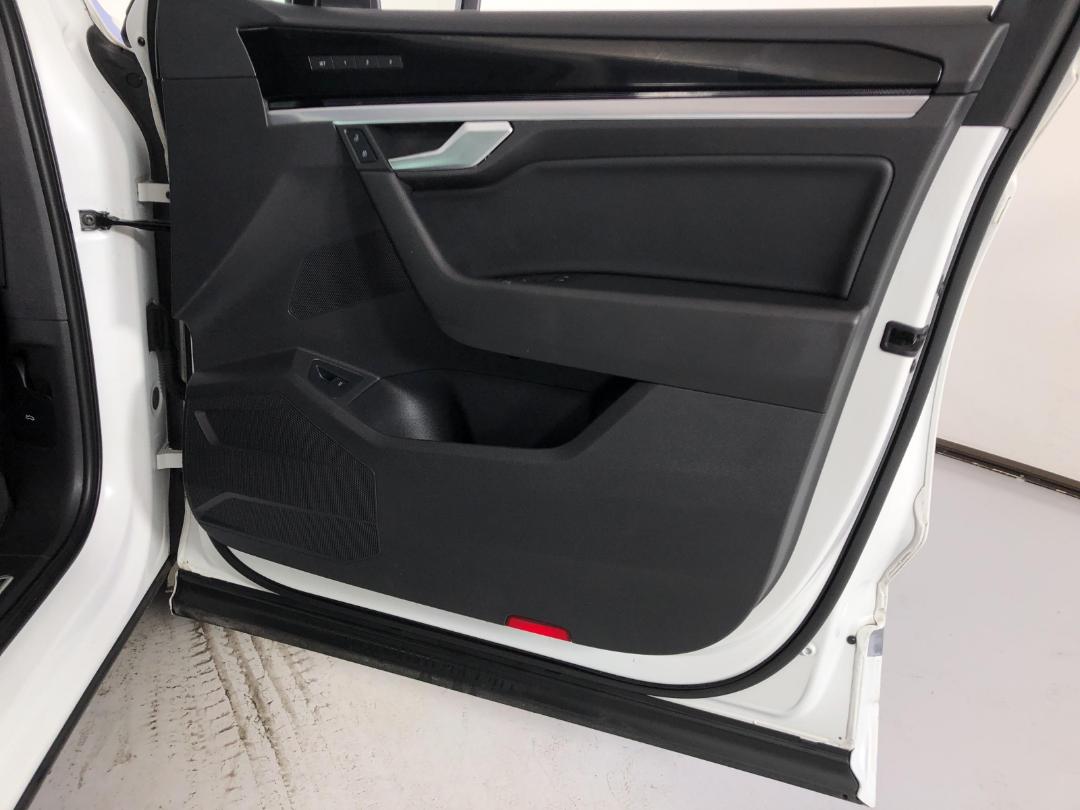 Photo '15' of Volkswagen Touareg