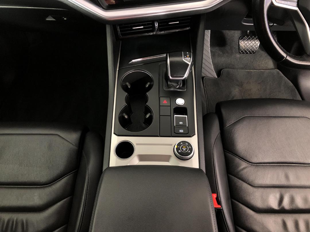 Photo '18' of Volkswagen Touareg