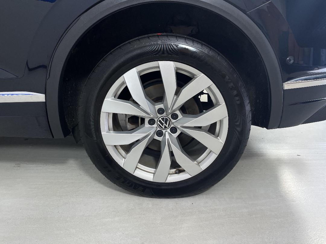 Photo '11' of Volkswagen Touareg