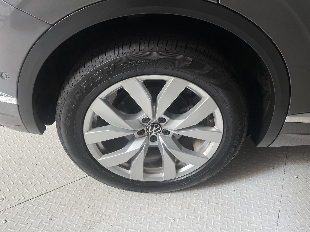 Photo '12' of Volkswagen Touareg