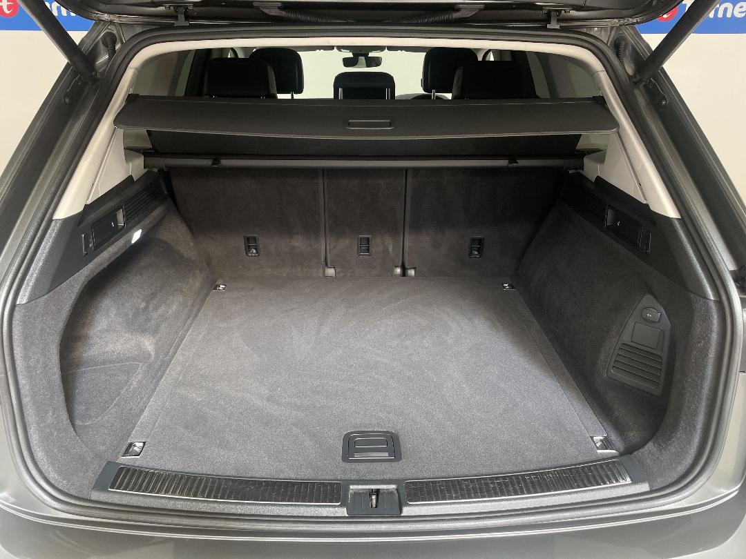 Photo '14' of Volkswagen Touareg