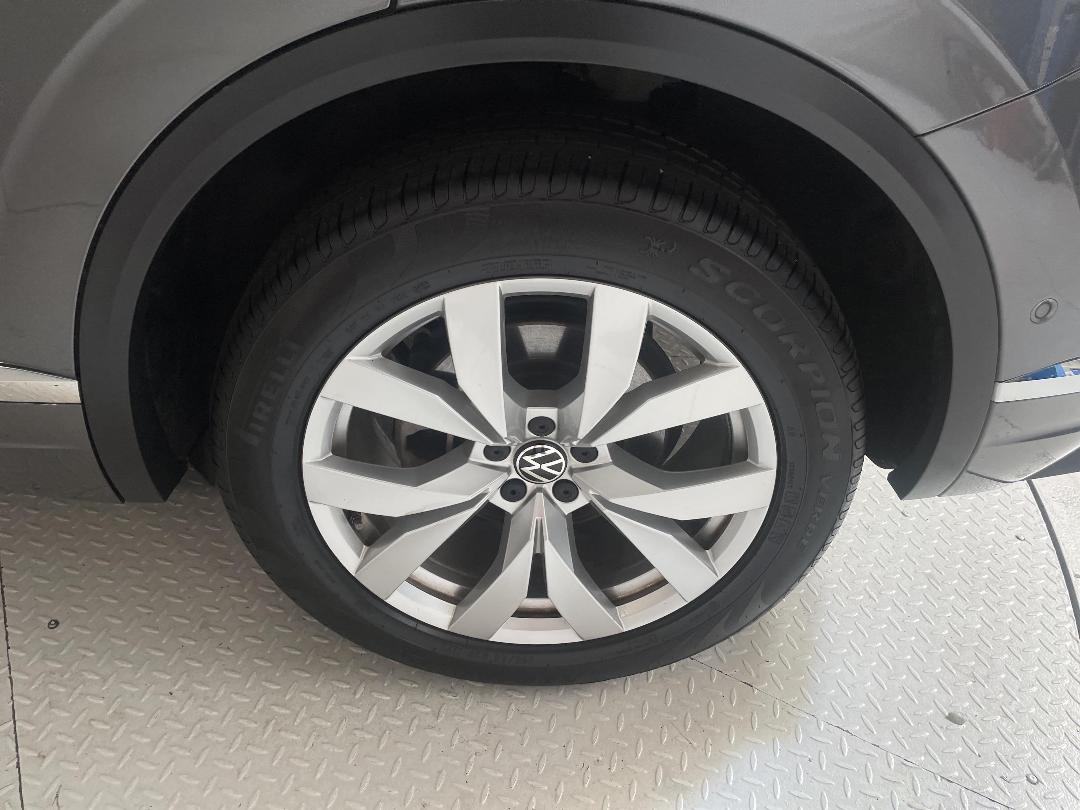 Photo '11' of Volkswagen Touareg