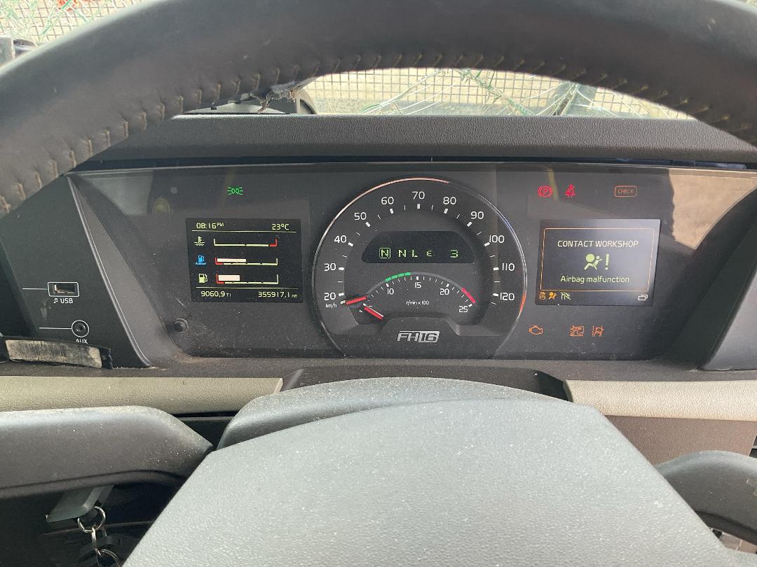 Photo '12' of Volvo FH16 700 SERIES4 8X4R Other Truck Photo '12' of Volvo FH16 700 SERIES4 8X4R Other Truck