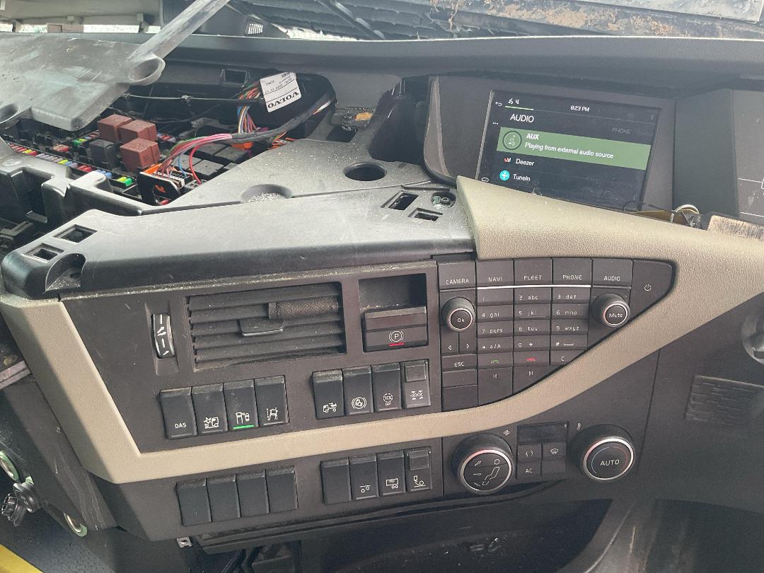 Photo '17' of Volvo FH16 700 SERIES4 8X4R Other Truck Photo '17' of Volvo FH16 700 SERIES4 8X4R Other Truck