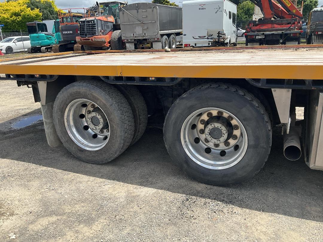 Photo '26' of Volvo FH16 700 SERIES4 8X4R Other Truck Photo '26' of Volvo FH16 700 SERIES4 8X4R Other Truck