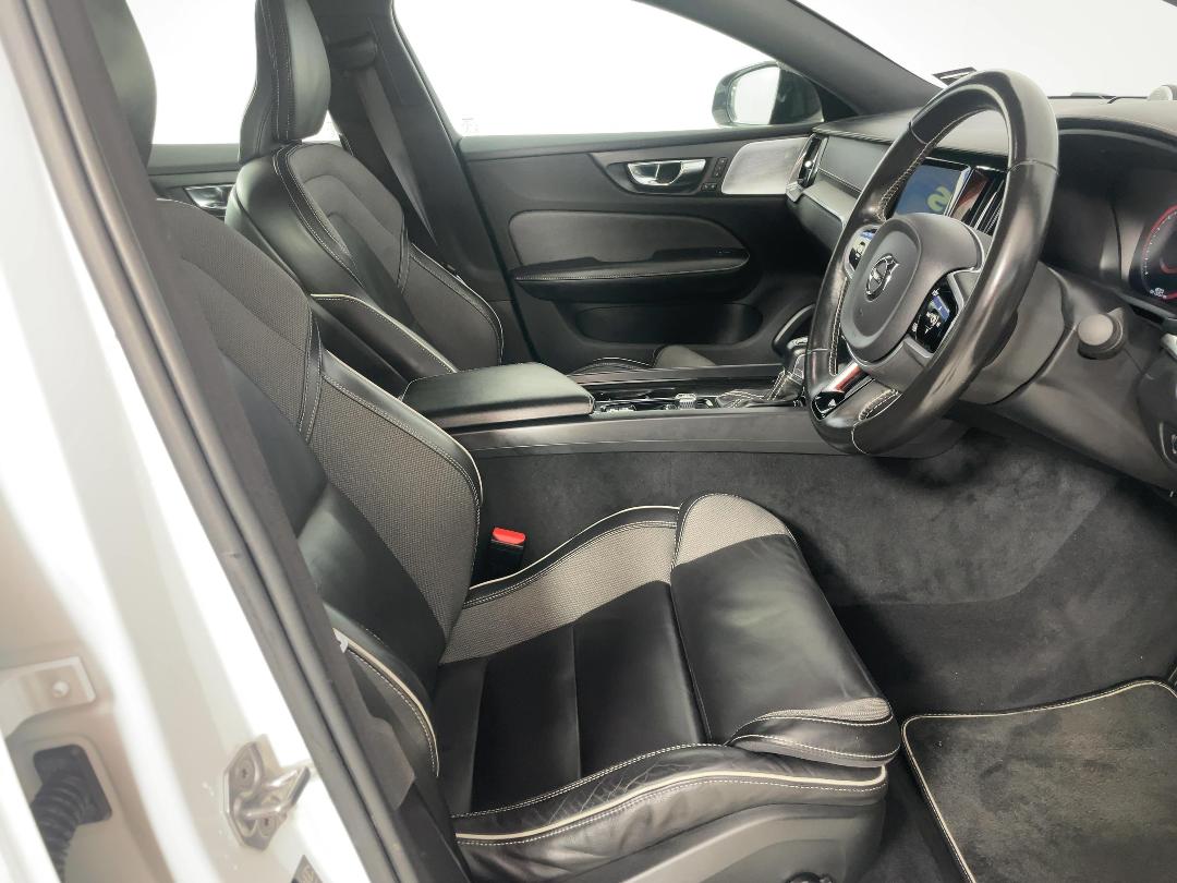 Photo '16' of Volvo S60 Photo '16' of Volvo S60